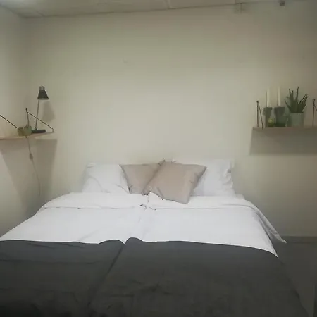 Den Skaldede Kok * Bindslev